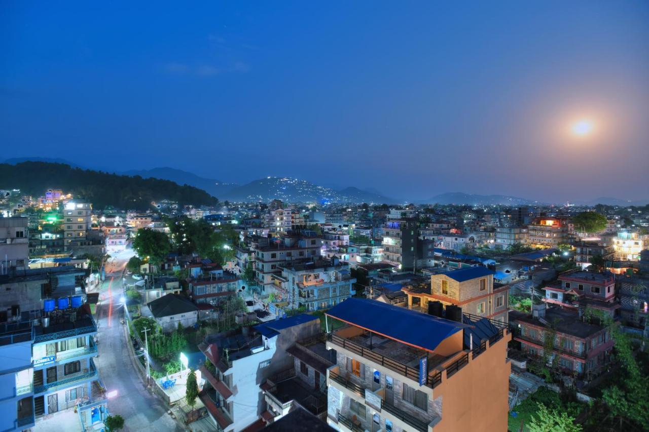Aabas Pokhara By Barahi Hospitality Hotel Bagian luar foto