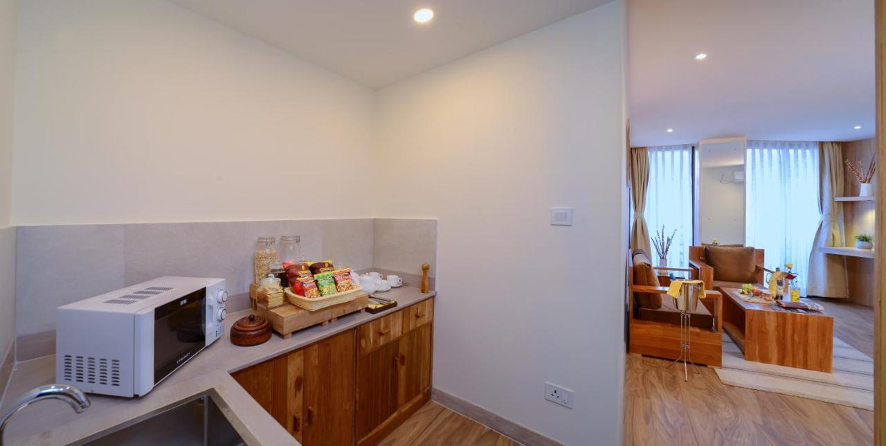 Aabas Pokhara By Barahi Hospitality Hotel Bagian luar foto